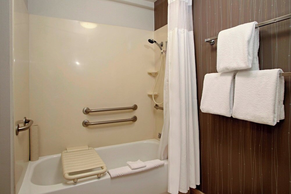 Фото Courtyard by Marriott Oakland Downtown