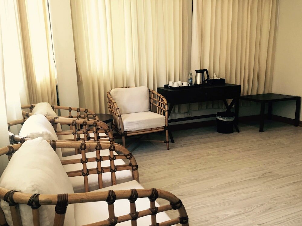 Фото 99 The Gallery Hotel