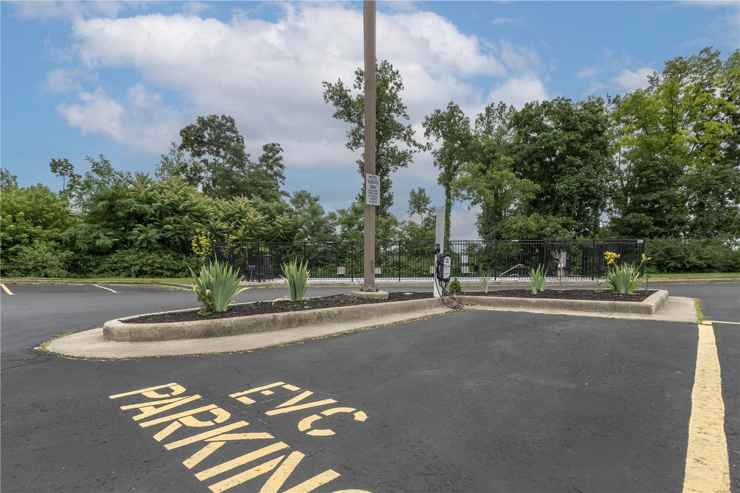 Фото SureStay Plus by Best Western Fremont I-69