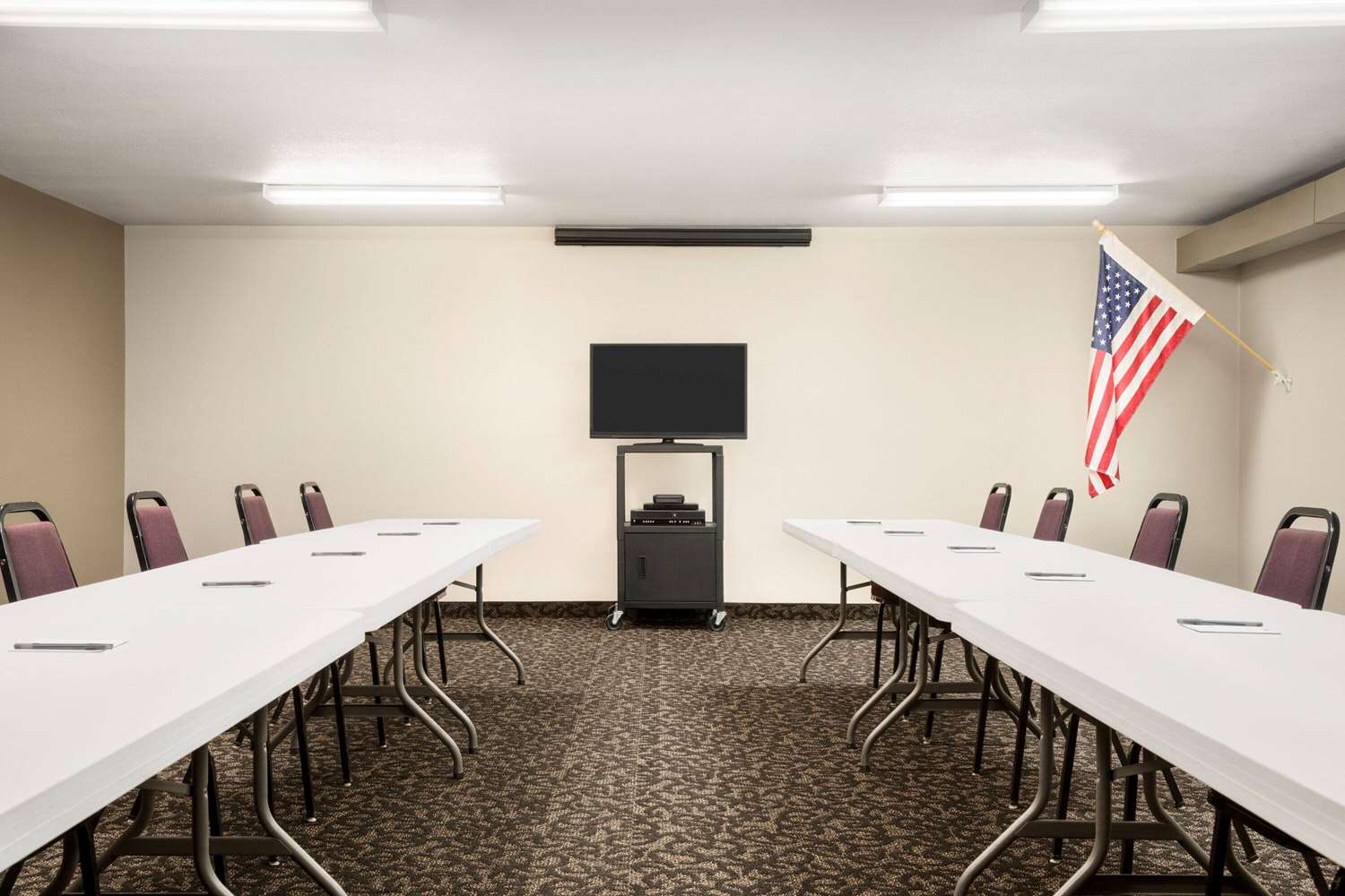 Фото Travelodge by Wyndham Yuma