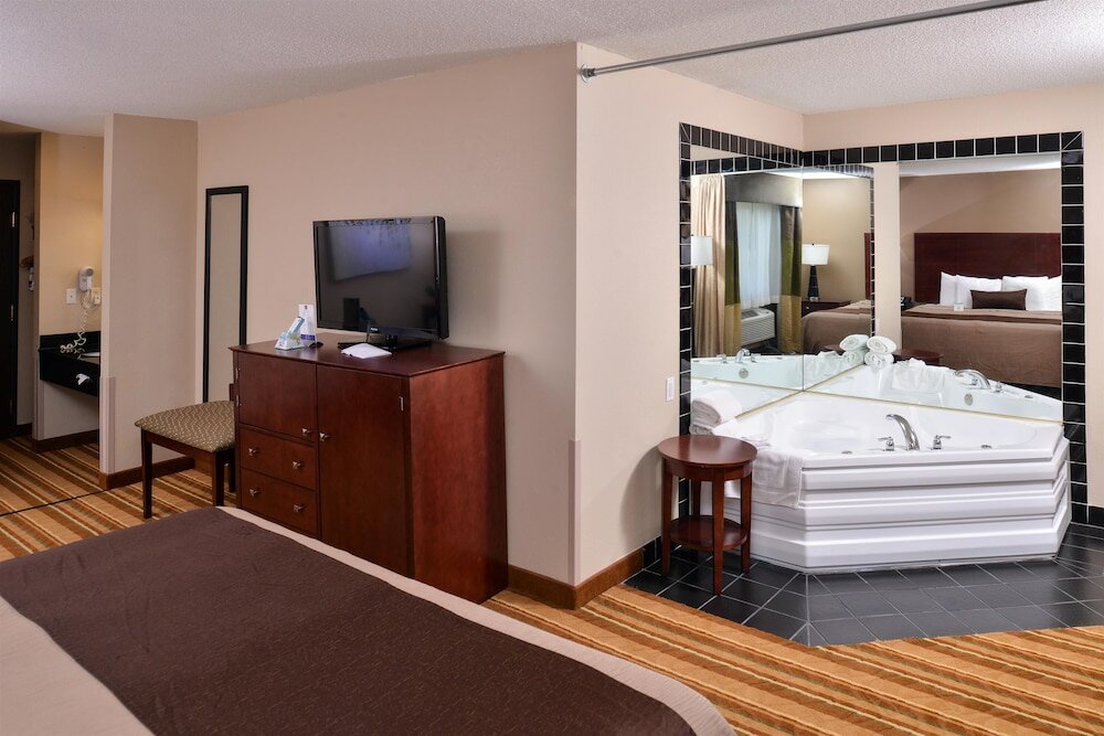 Фото Best Western Old Mill Inn