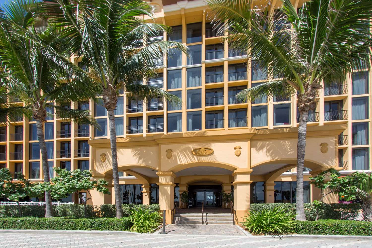 Фото Wyndham Deerfield Beach Resort