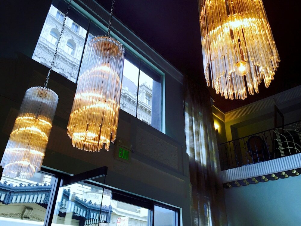 Фото Embassy Hotel