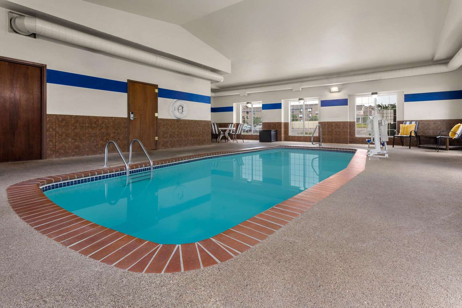 Фото Microtel Inn & Suites by Wyndham Rapid City