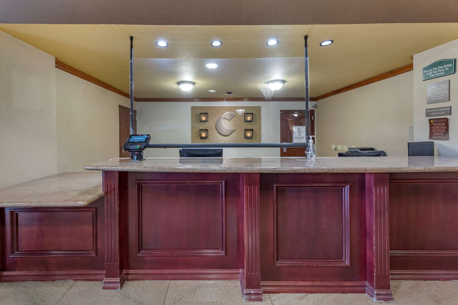 Фото Citrus Suites Redlands Loma Linda