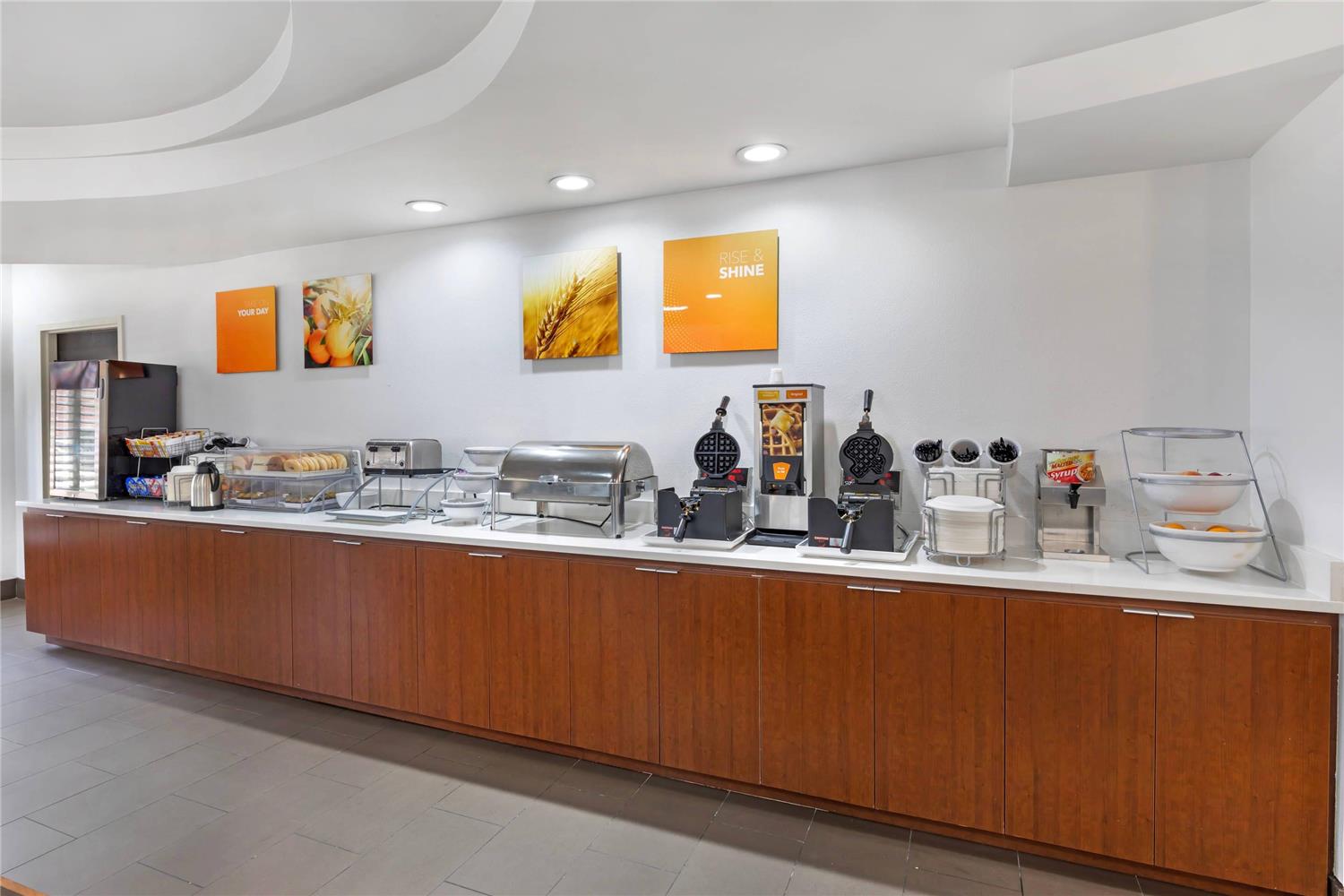 Фото Comfort Suites Dfw North/Grapevine