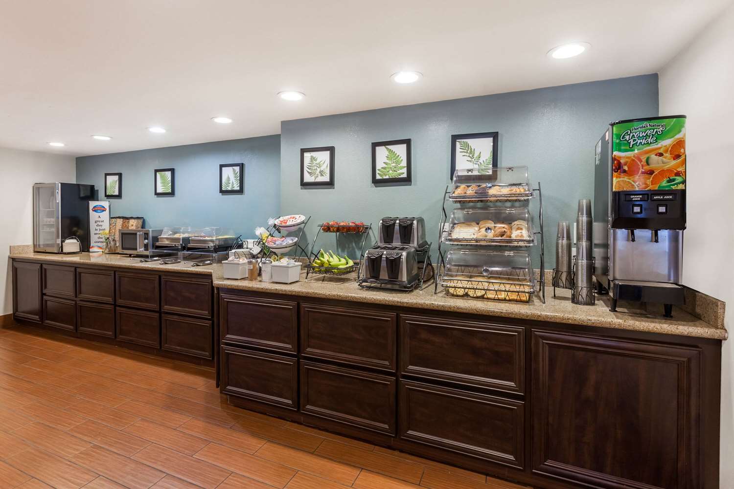 Фото Baymont by Wyndham Barstow Historic Route 66