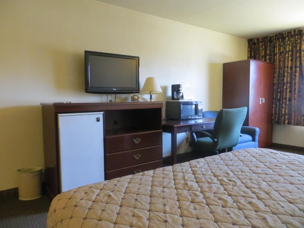 Фото Portside Inn & Suites