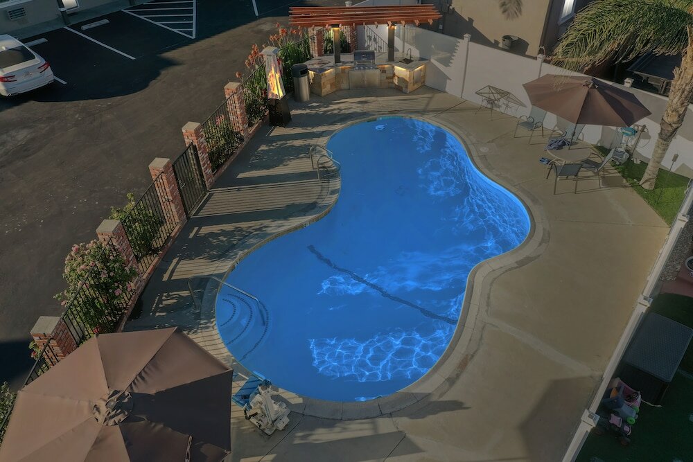 Фото Traveler's Inn