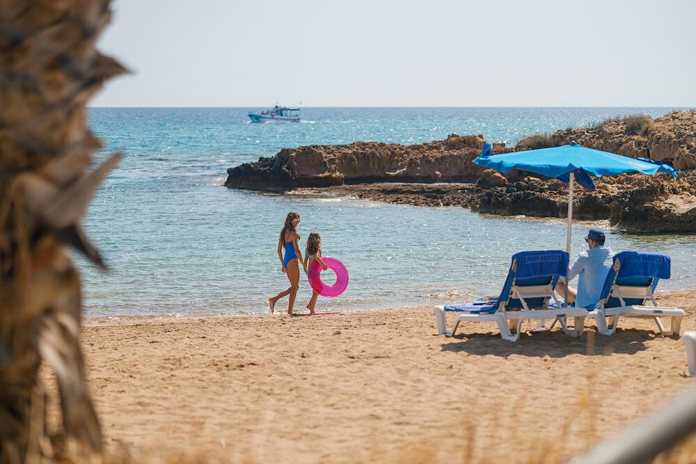 Фото Louis Althea Beach Hotel