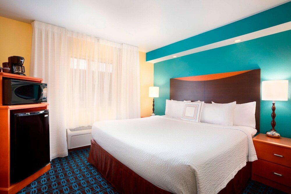 Фото Fairfield Inn & Suites Houston Energy Corridor/Katy Freeway