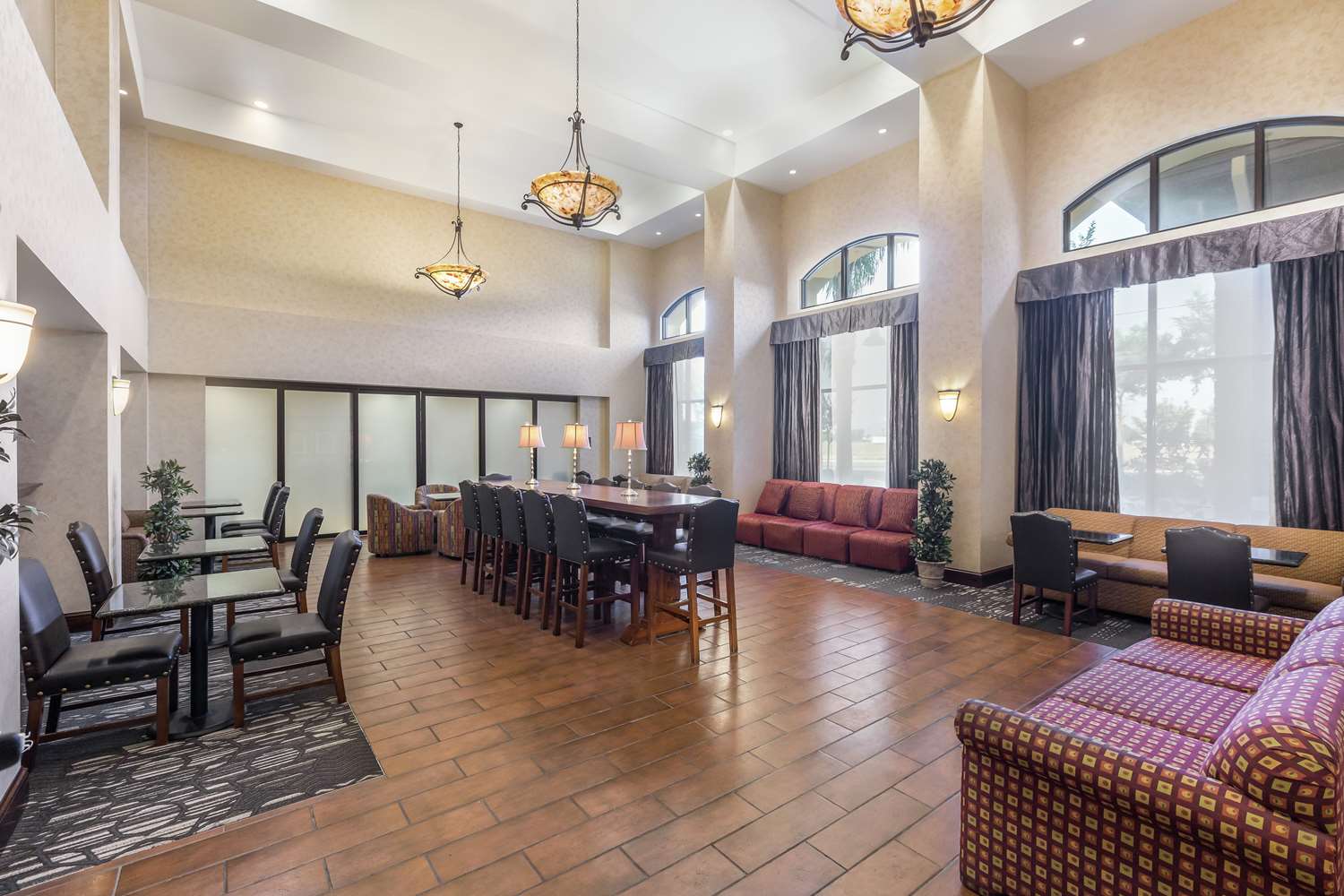 Фото Hampton Inn & Suites Lodi