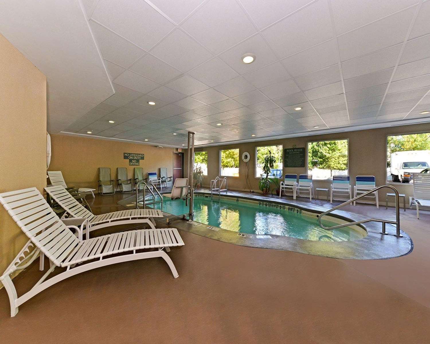 Фото Quality Suites