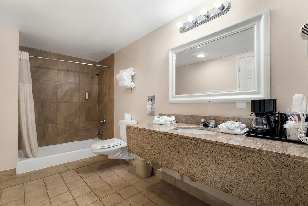 Фото Heritage Inn Express Roseville