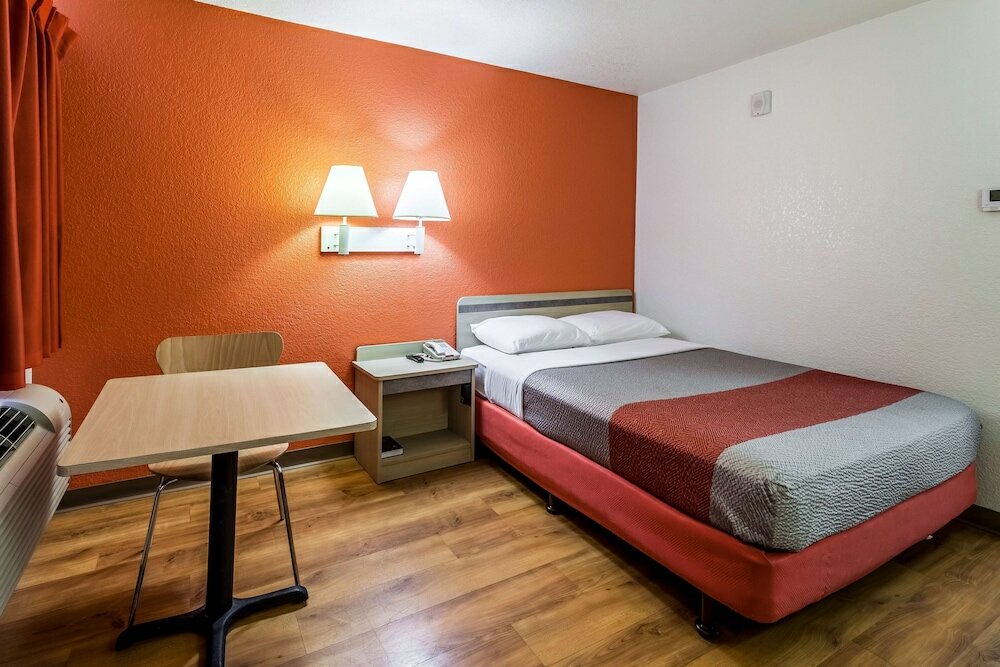 Фото Motel 6 Sacramento, Ca - Downtown