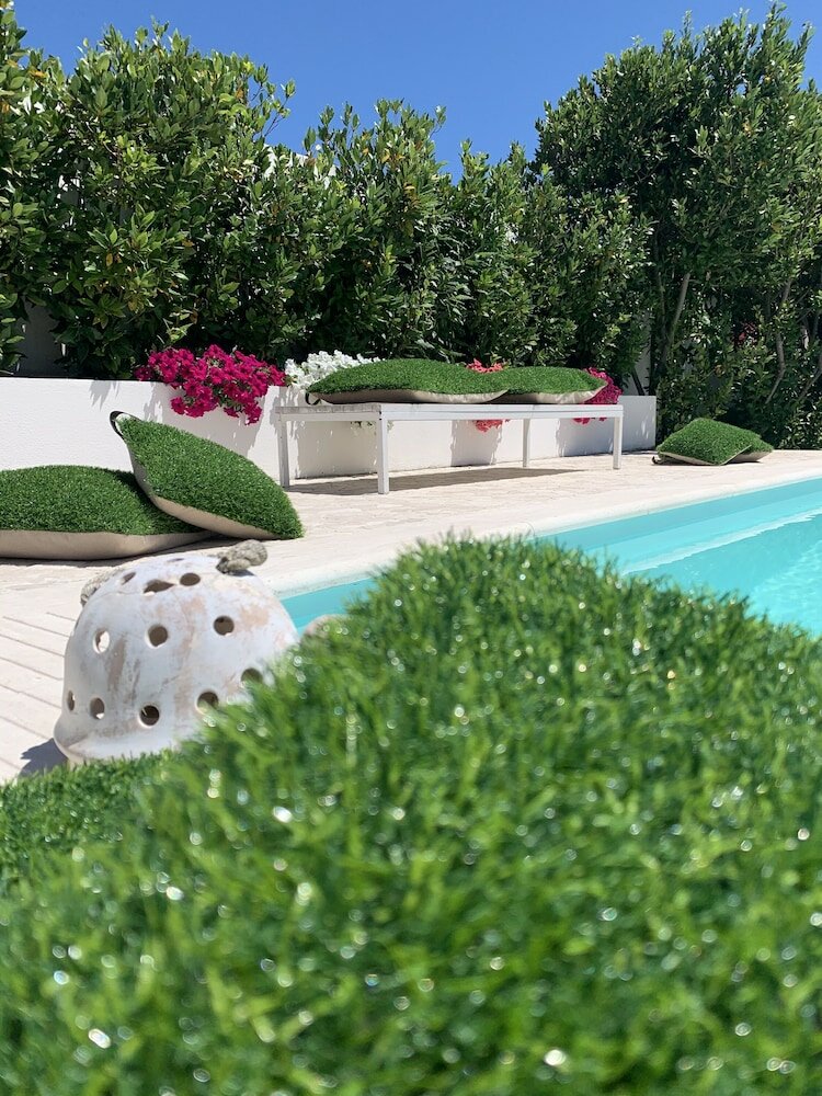 Фото White House Luxury Hospitality