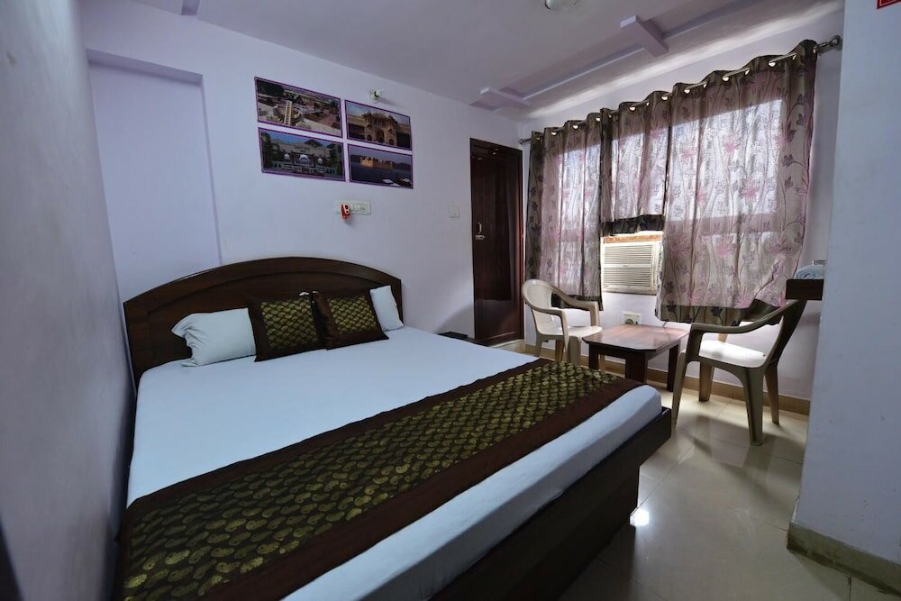 Фото Hotel Mohit Palace