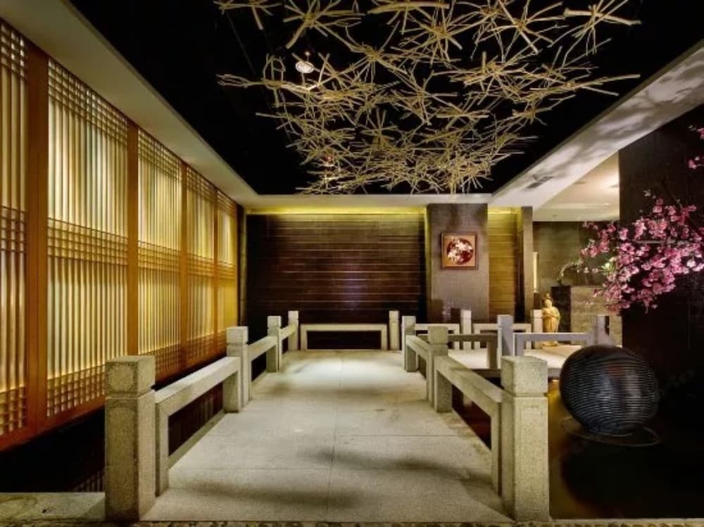 Фото Grand Soluxe International Hotel Xi'an