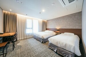 Гостиница Hotel With City