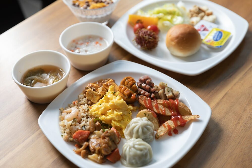 Фото Hotel With City