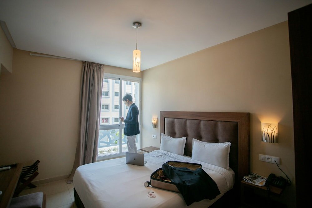 Фото Hôtel Étoile du Nord