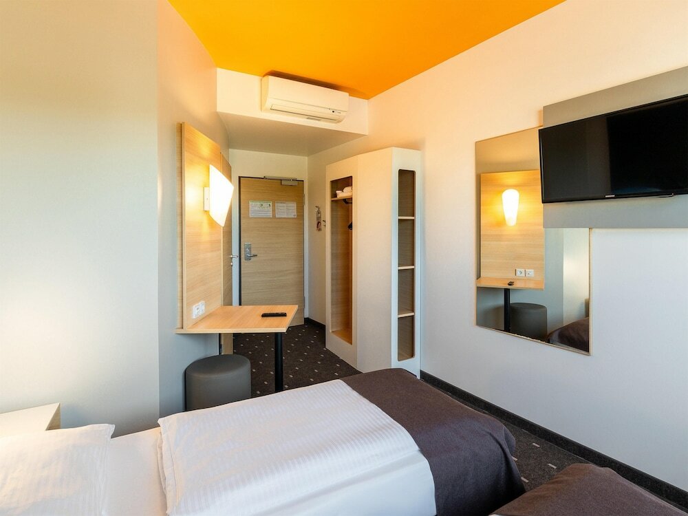 Фото B&b Hotel Duisburg Hbf-Süd