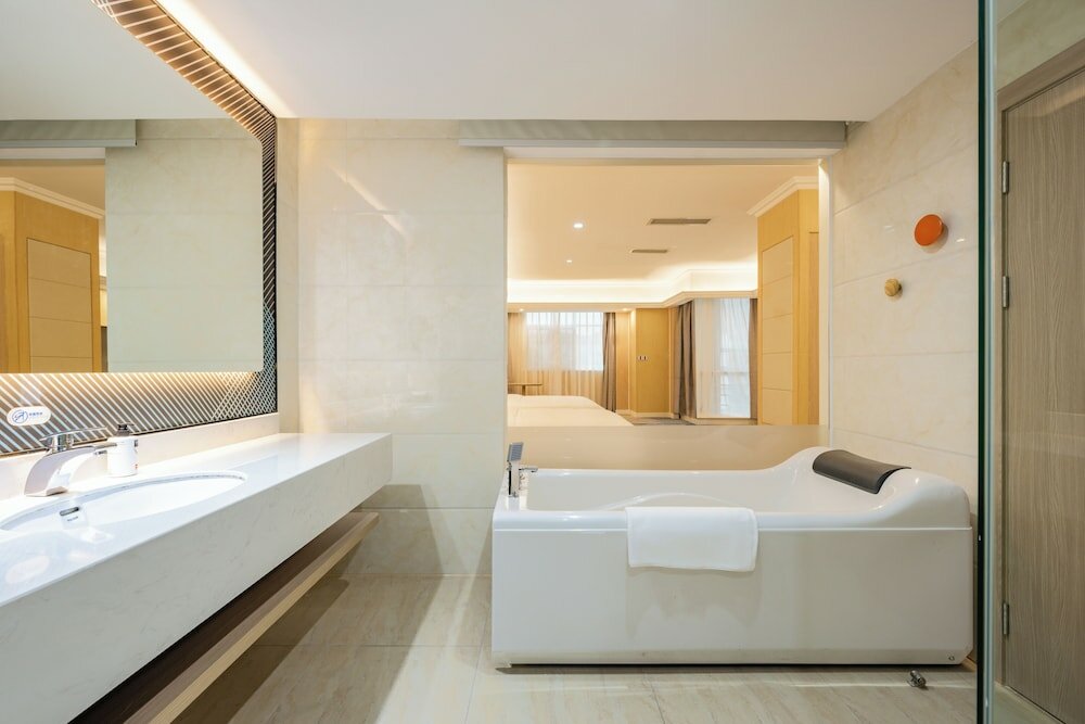 Фото Holiday Inn Express Chengdu Tianfu Square