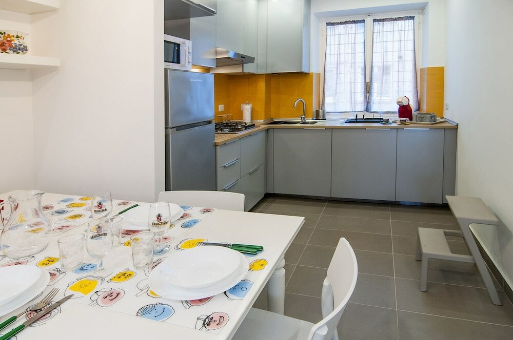 Фото San Pietro Bright Apartment