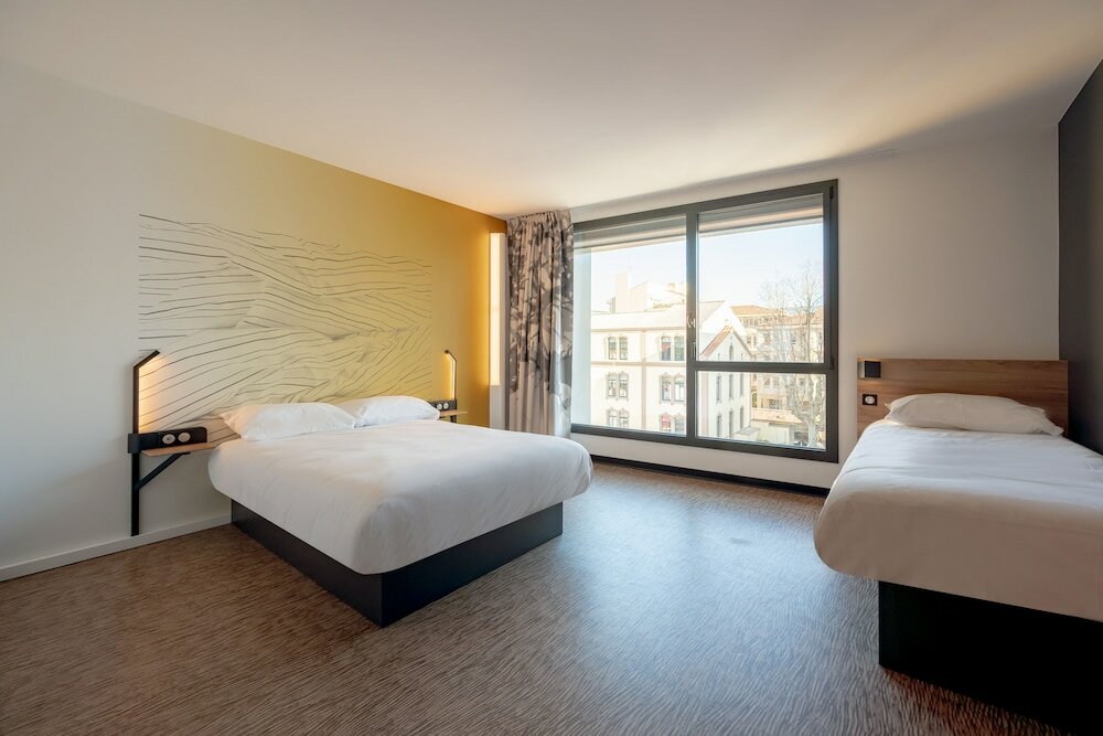 Фото B&b Hotel Toulon Centre Gare