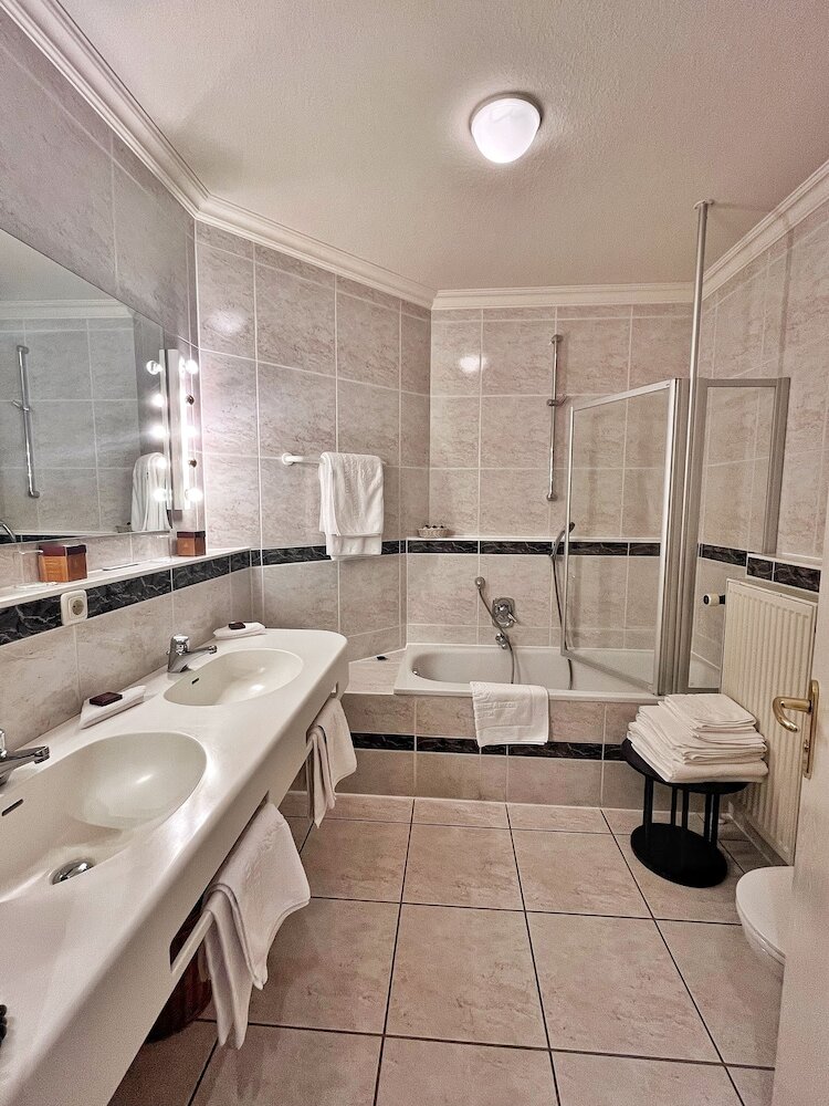 Фото Hotel Goldener Anker