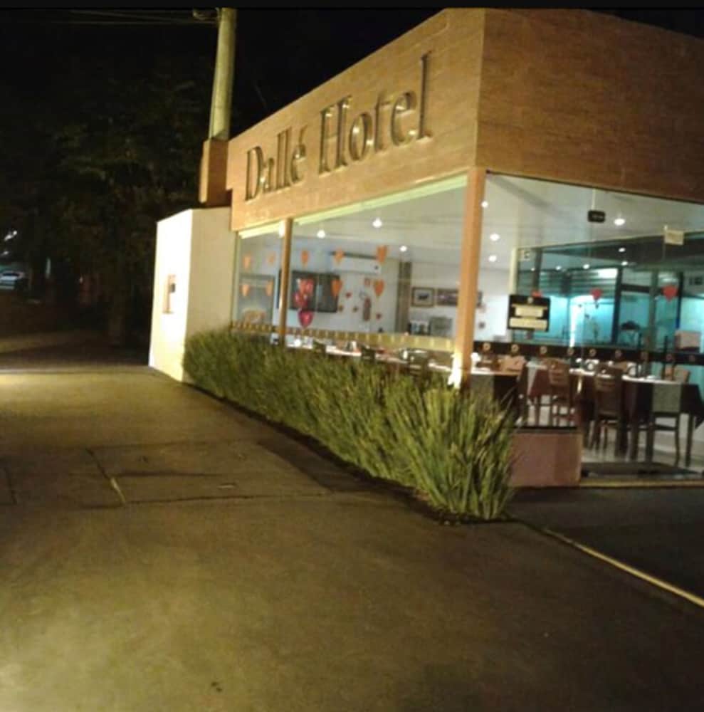 Фото Dallé Hotel
