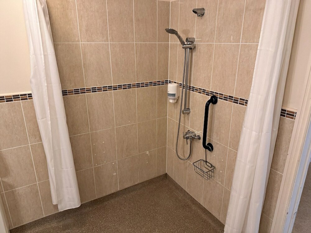 Фото The Grove Hotel