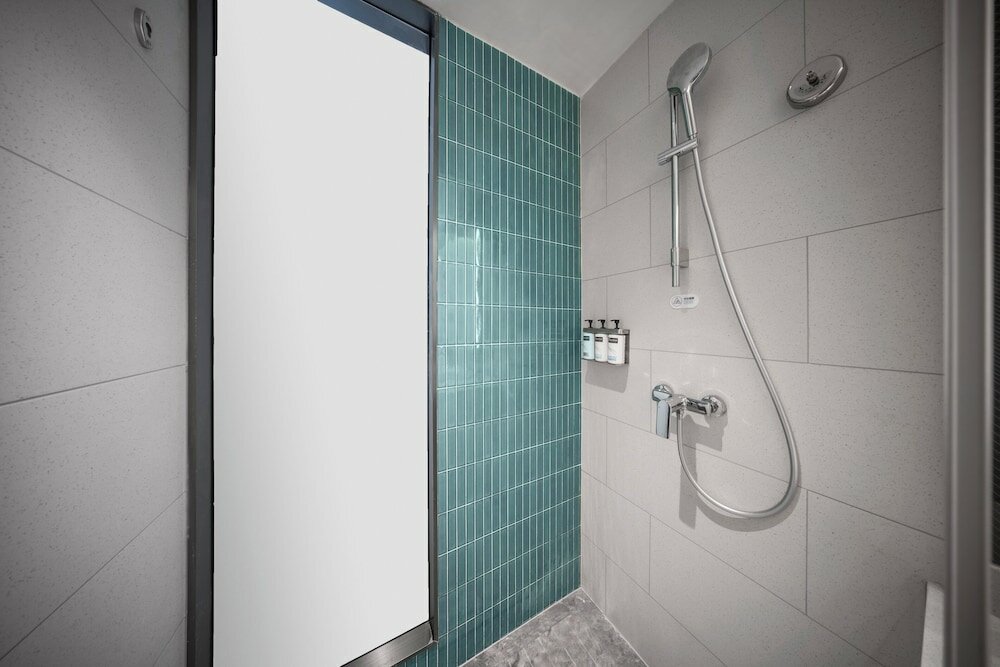 Фото Holiday Inn Express Shanghai Hongqiao Linkong