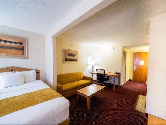 Фото AmericInn by Wyndham Denver Airport