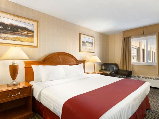 Фото Travelodge by Wyndham North Battleford