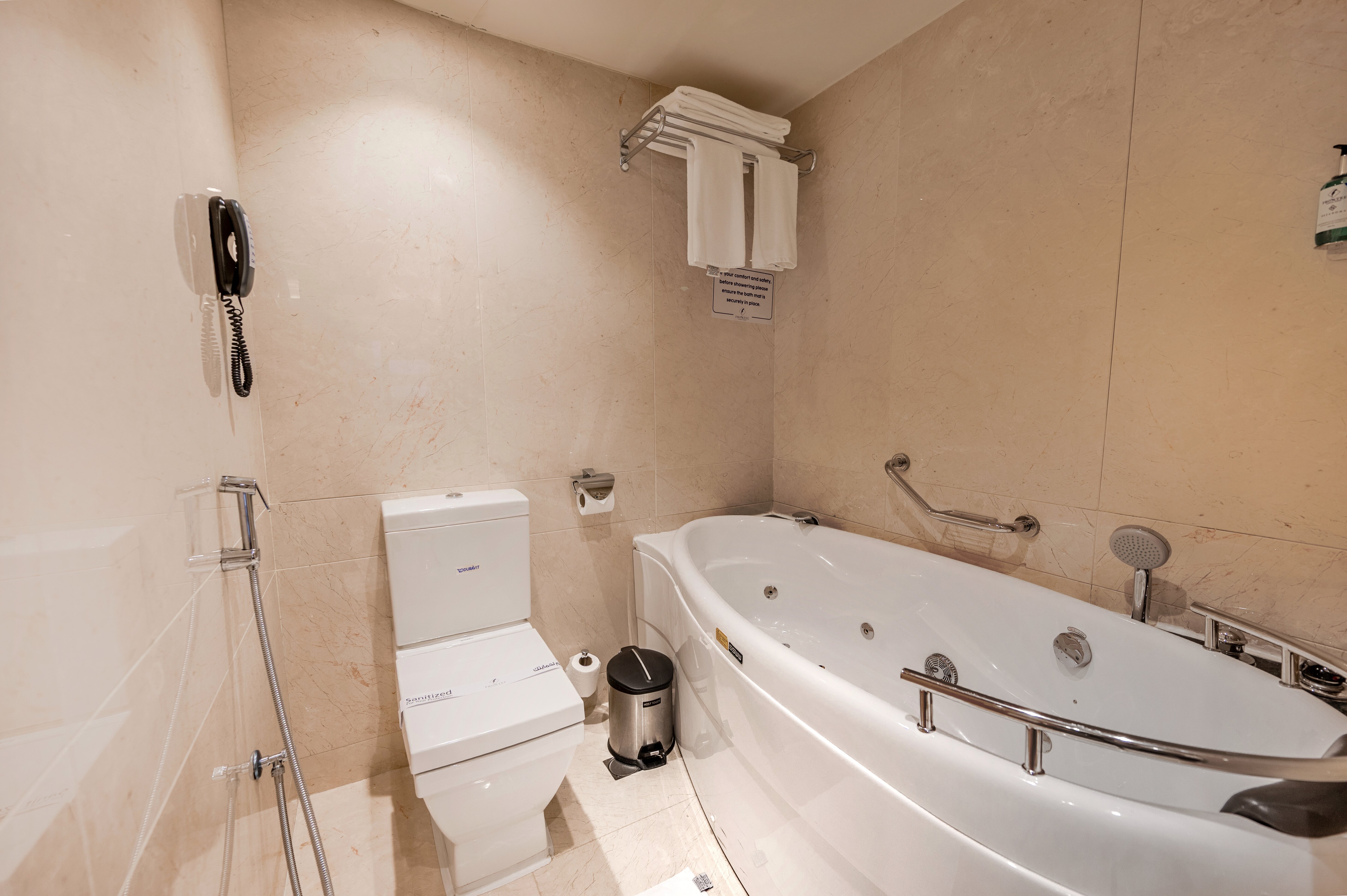 Фото Maysan Al Harithia Hotel