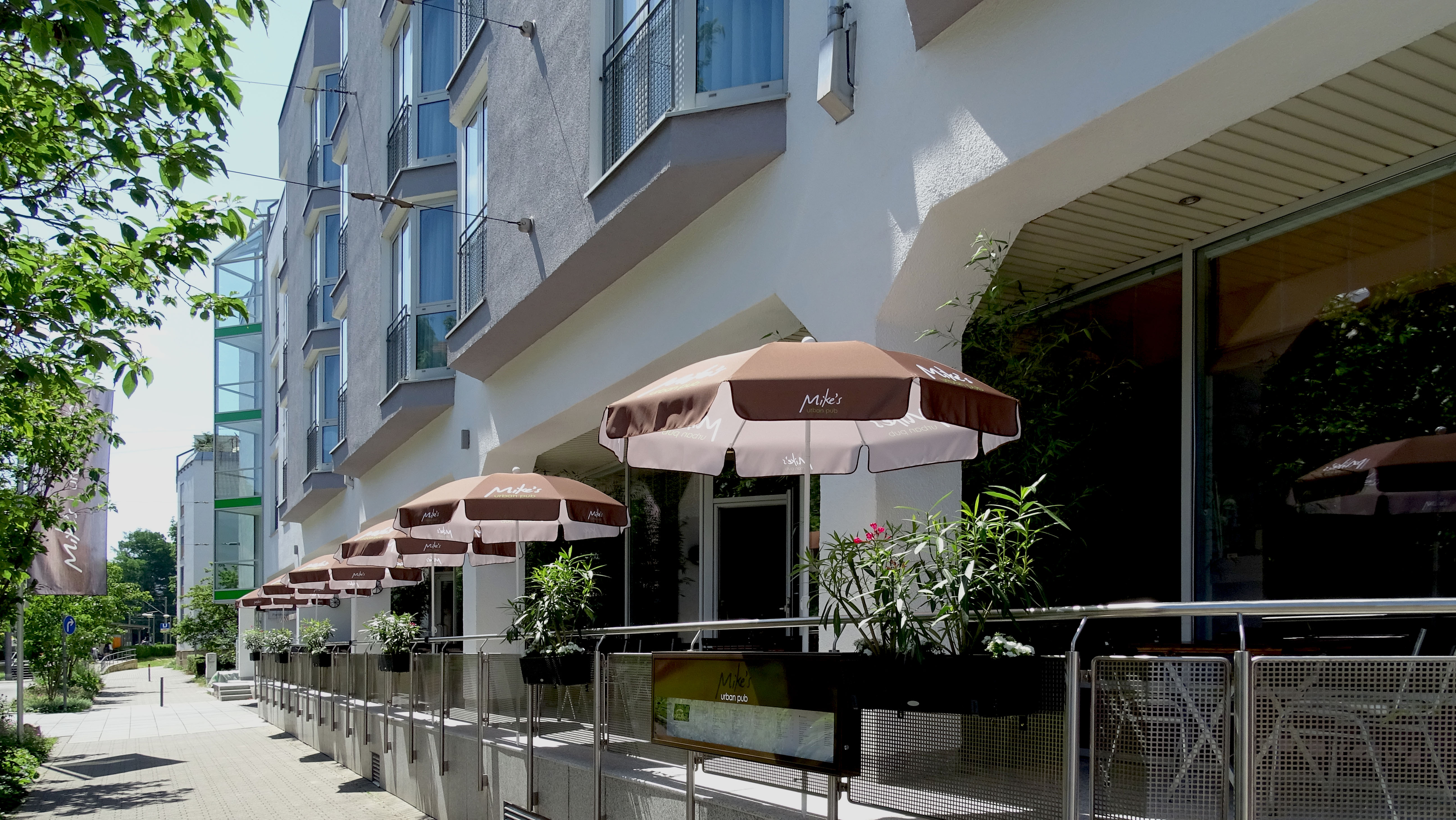 Фото Premier Inn Stuttgart Bad Cannstatt