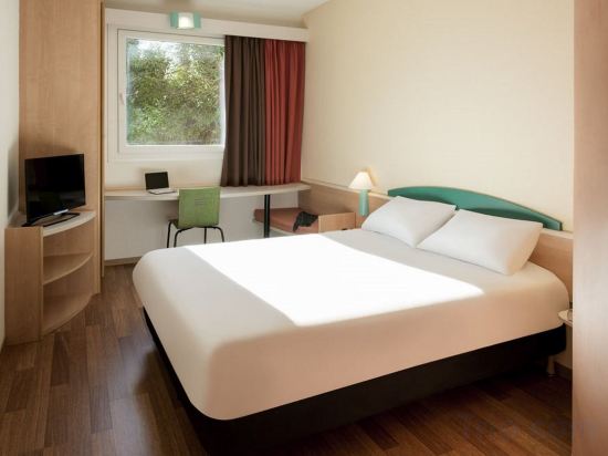 Фото Ibis Genève Aéroport