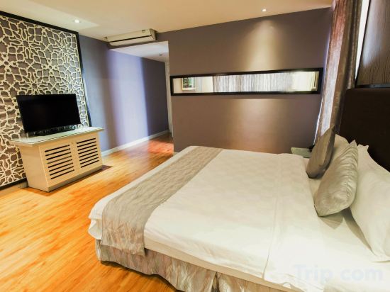 Фото Riverside Boutique Hotel