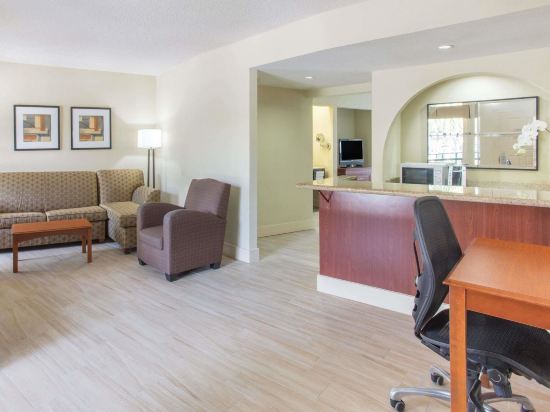 Фото Wyndham Boca Raton Hotel