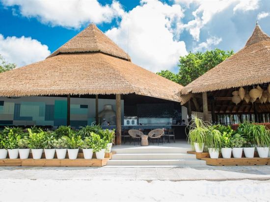 Фото Renaissance Wind Creek Aruba Resort