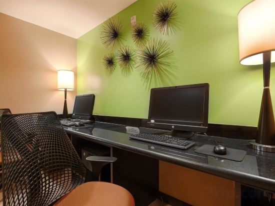 Фото Best Western Plus College Park Hotel