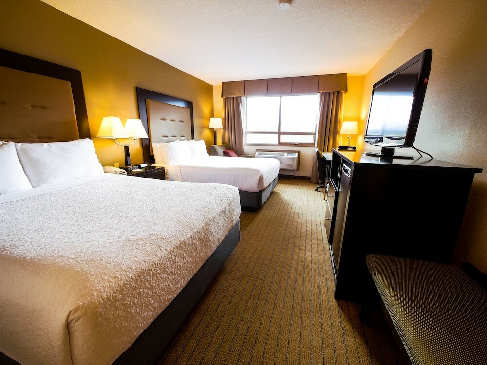 Фото Holiday Inn Canmore, an Ihg Hotel