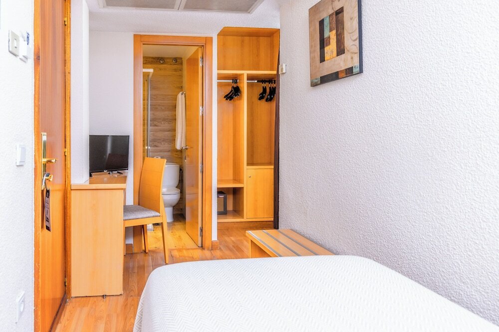 Фото Hotel Serrano