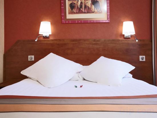 Фото Kyriad Nimes Ouest