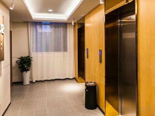 Гостиница Shells Hanzhong City High Railway Station Renmin Road Hotel в Ханьчжуне