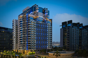 отель Dukes The Palm Dubai Hotel