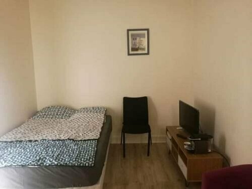 Гостиница Apparthotel Guest House. Proche Paris в Аньере-сюре-Сене