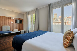 Hotel Atrium by HappyCulture (Suresnes, Boulevard Henri Sellier, 68), hotel