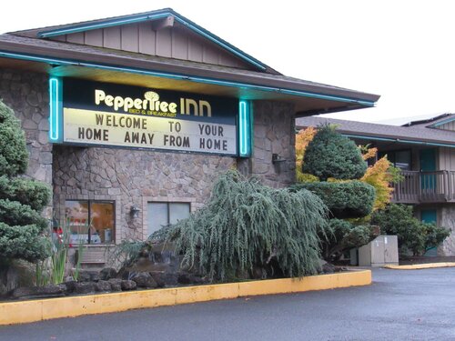 Гостиница PepperTree Inn в Бивертоне